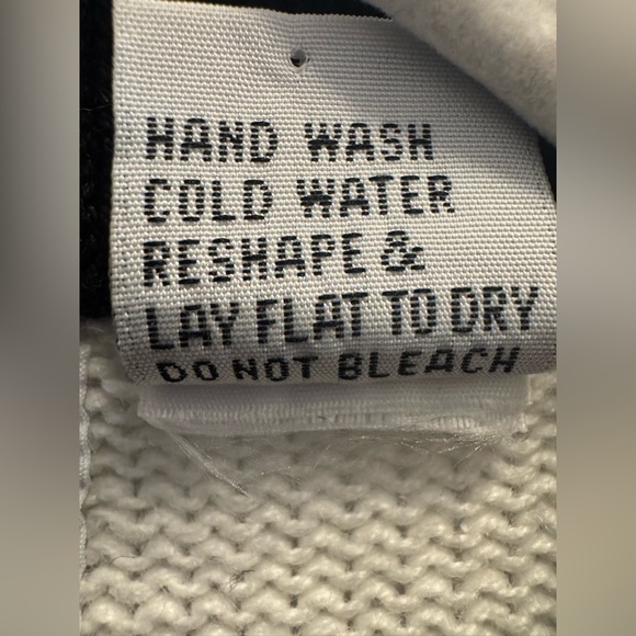 RARE Storybook Knits Bumble Bee Themed Cardigan Sweater Button Beaded Medium - Picture 8 of 8